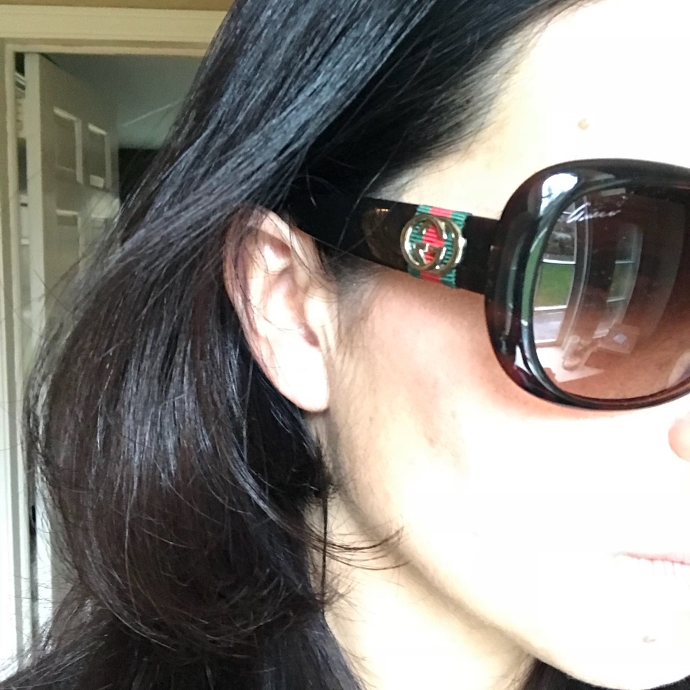 Gucci sunglasses! BRAND NEW!! NEVER WORN! $290